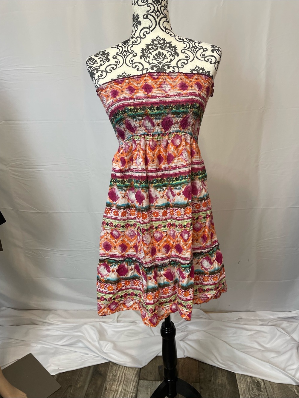 No Boundaries Strapless Smocked Dress Multi Colour Women’s Large